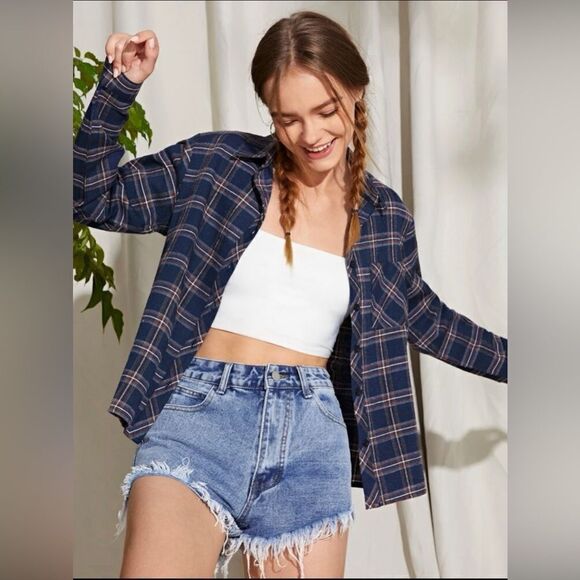 Romwe plaid button front pocket shirt. Size small. NWOT - Picture 2 of 5